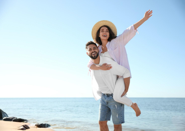 Celebrare 10 Anni di Felicità: Sorprese Romantiche per il Vostro Giorno Speciale