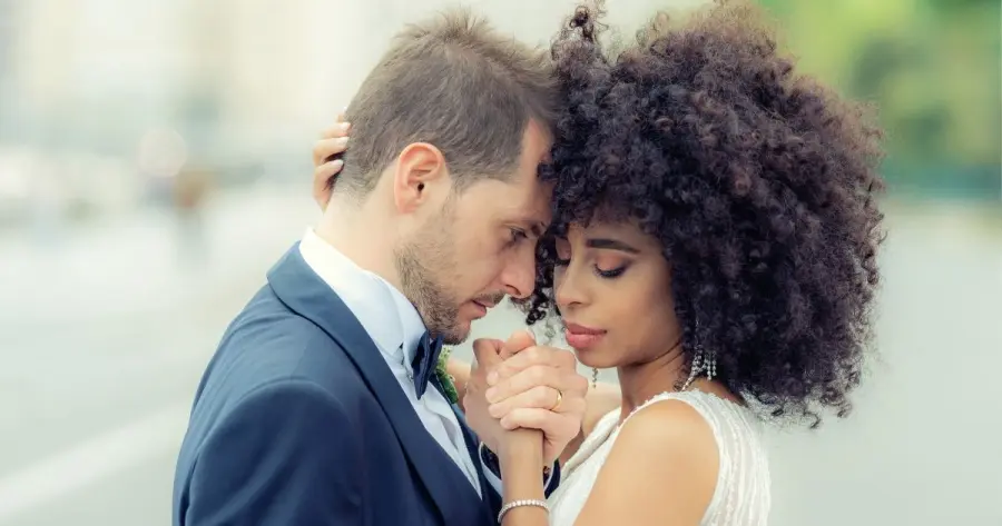 La scelta del fotografo per il matrimonio: guida per gli sposi