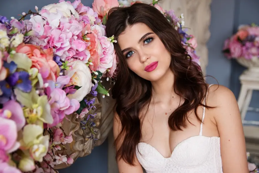 Trucco da sposa per le more: tips e consigli per chi ha i capelli scuri